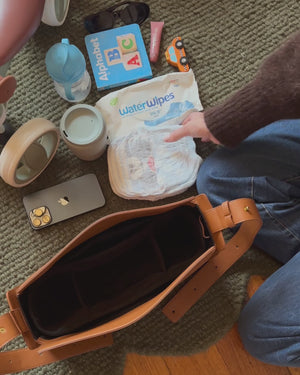 RHEA-Pram-Bag-Saddle-Tan-how-to-pack